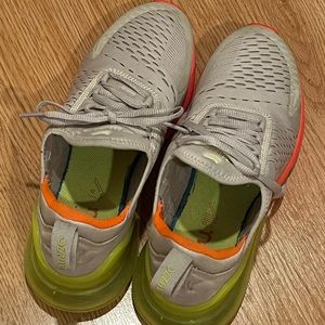 Nike Air Max 270